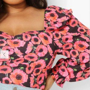 BOOHOO - PLUS FLORAL PUFF SLEEVE CROPPED TOP - size US 18